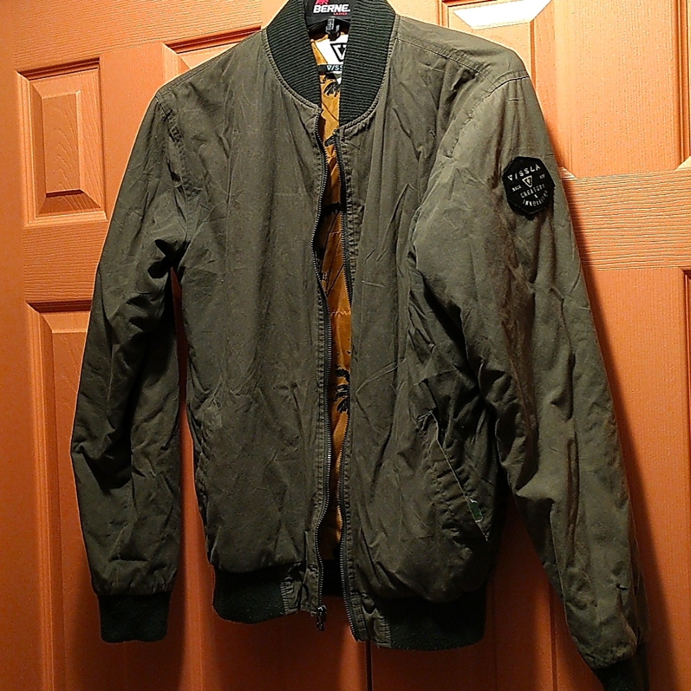 Vissla lightweight bomber jacket